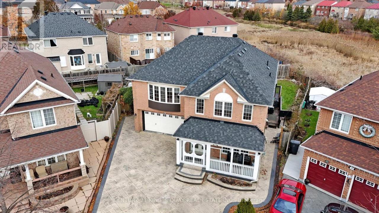 39 HOPTREE AVENUE, Toronto (rouge), Онтарио M1X 1Y3, Канада