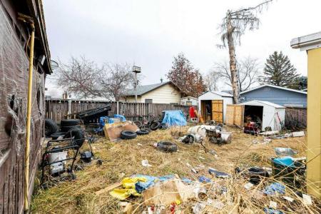 4804 BROADWAY AVENUE, Blackfalds, Alberta T0M 0J0, Canada