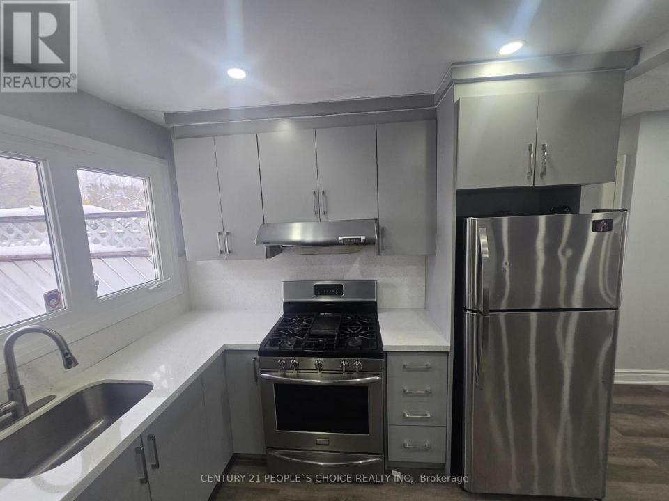 21 MOORE STREET, Brampton (brampton West), Ontario L6X 1V2, Canadá