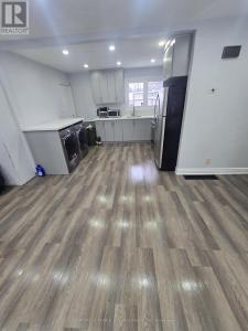 21 MOORE STREET, Brampton (brampton West), Ontario L6X 1V2, Canadá