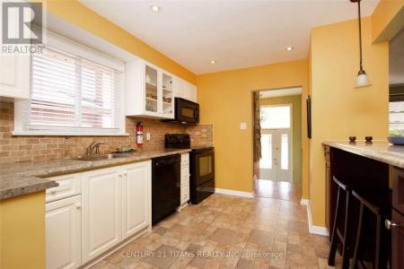 38 ROCHMAN BOULEVARD, Toronto (woburn), Ontario M1H 1S2, Kanada