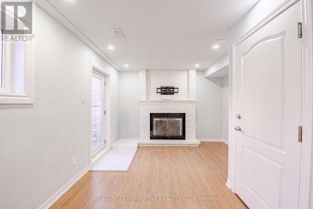 56 FOXACRE ROW, Brampton (madoc), 安大略省 L6V 3P5, 加拿大