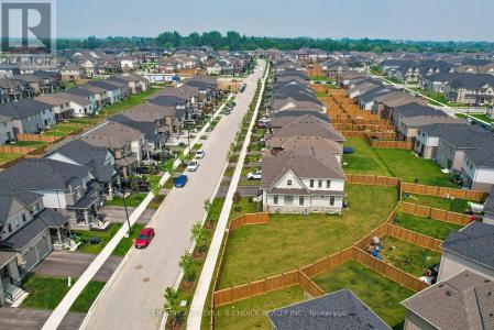 78 DASS DRIVE WEST, Centre Wellington (fergus), Ontario N1M 0H9, Canada