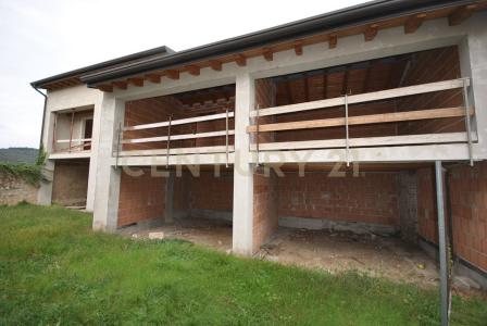 Via Belvedere, Verona, Veneto 37131, Italy