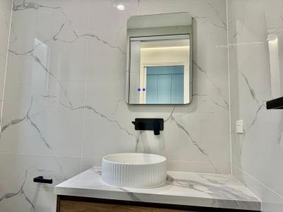 98B Mcburney Road, Cabramatta, NSW 2166, Avustralya