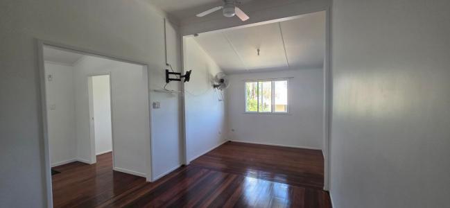 2/43A Whytecliffe Parade, Woody Point, QLD 4019, Australia