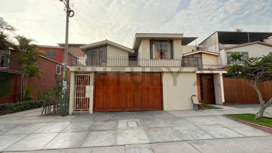 Loma del Pilar 198, Lima, Lima 00001, Peru