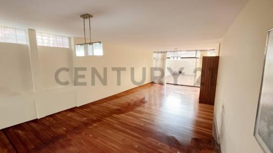 Loma del Pilar 198, Lima, Lima 00001, Peru