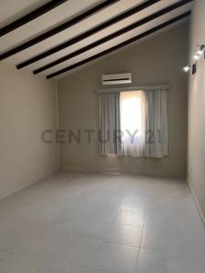 Av. Mariscal Lopez entre Mujer de la Conquista y Mary Lyons , Mcal. López, Asunción 00001, Paraguay