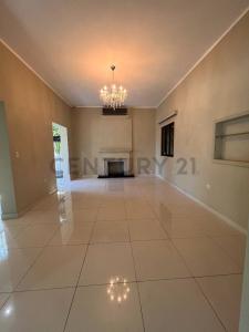 Av. Mariscal Lopez  entre Mujer de la Conquista y Mary Lyons , Mcal. López, Asunción 00001, Paraguay