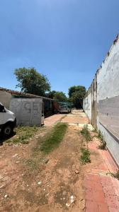 Avda. Aviadores del Chaco e/ Dr. Gustavo González , Trinidad, Asunción 00001, Paraguay