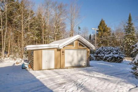 533 Ch. Miller S., Magog, Quebec J1X 0M6, Canada