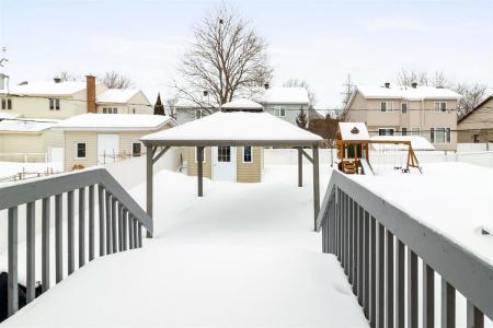 157  Rue des Abbesses, Vaudreuil-Dorion, Quebec J7V 9X5, Canadá