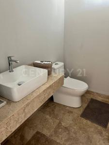 Av. Villa Magna Pte. 2000 NA,, San Luis Potosi, San Luis Potosi 78403, Mexico