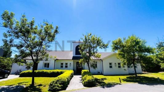 Coronel escalada 1200, Tigre, GBA Norte 1608, Argentina