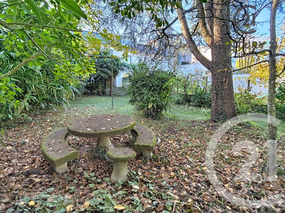 Nantes, Pays De La Loire 44100, France