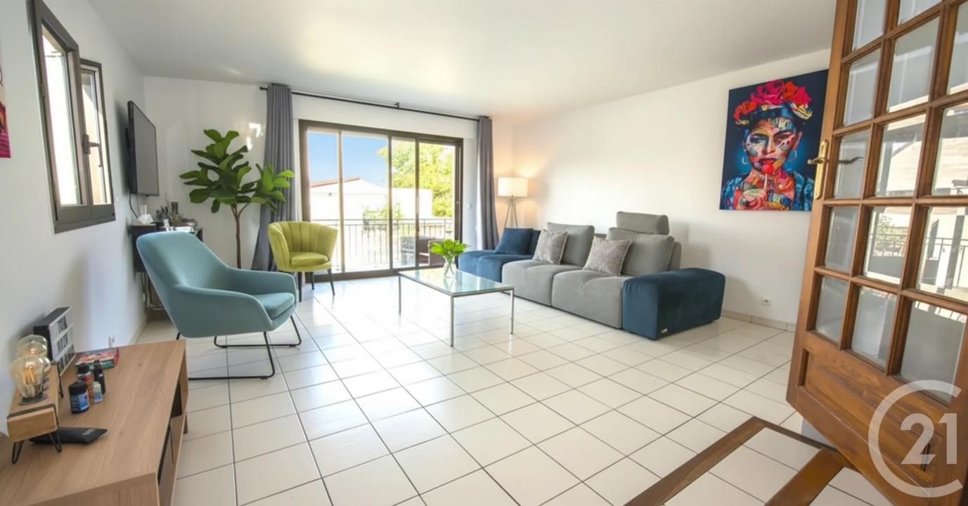 L Hay Les Roses, イル＝ド＝フランス 94240, アキタン