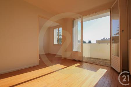 Champagne Au Mont D Or, Rodano-Alpi 69410, Francia