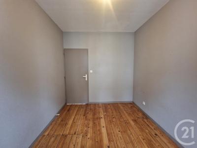 Moulins, Auvérnia 03000, França