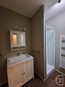 Moulins, Auvérnia 03000, França