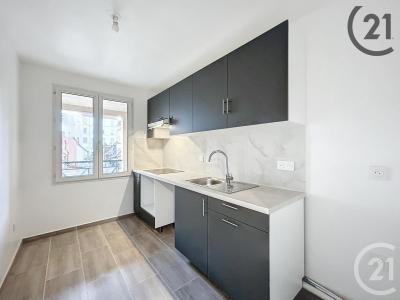 Melun, Île-de-France 77000, France