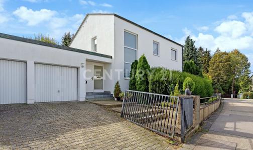 Regensburg, Bayern 93051, Germany