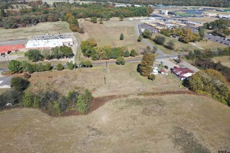 2221 N EDWARDS AVE, Mt Pleasant, Teksas 75455, Amerika Birleşik Devletleri