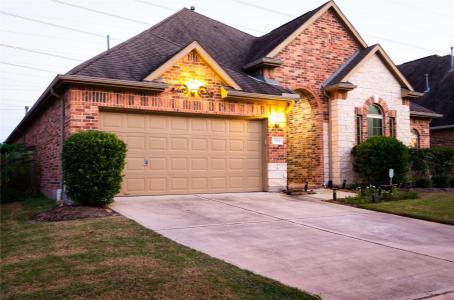 5519 Caper Shores Lane, Sugar Land, Texas 77479, USA