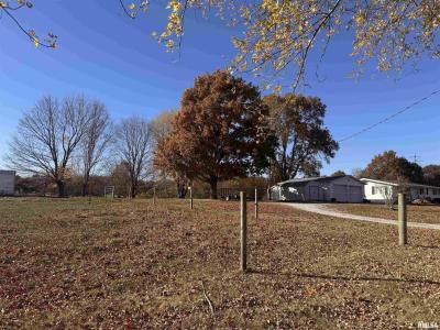10810 E 1000th Street, Macomb, Illinois 61455