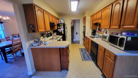 3 Manor Drive W, Poughkeepsie, 纽约州 12603, 美国