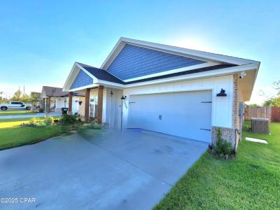 2609 Outlaws Way, Panama City, Florida 32405, Stati Uniti