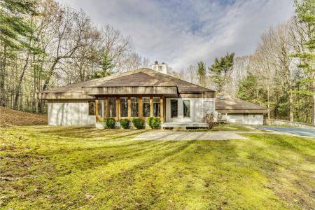 1 Northcrest Drive, Granby, Connecticut 06060, Estados Unidos