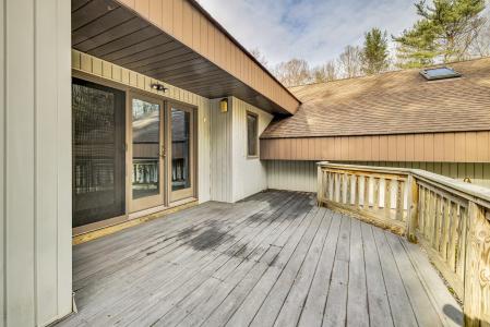 1 Northcrest Drive, Granby, Connecticut 06060, Estados Unidos