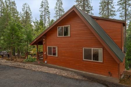 1925 Michele Way, Arnold, California 95223