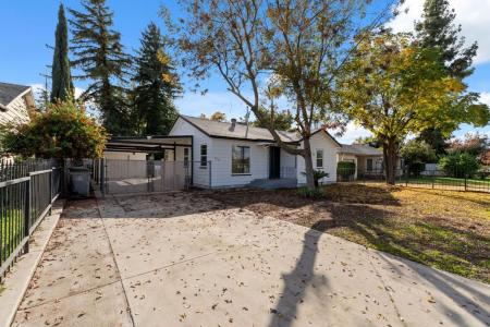 3226 Circle Court, Fresno, California 93703, Estados Unidos