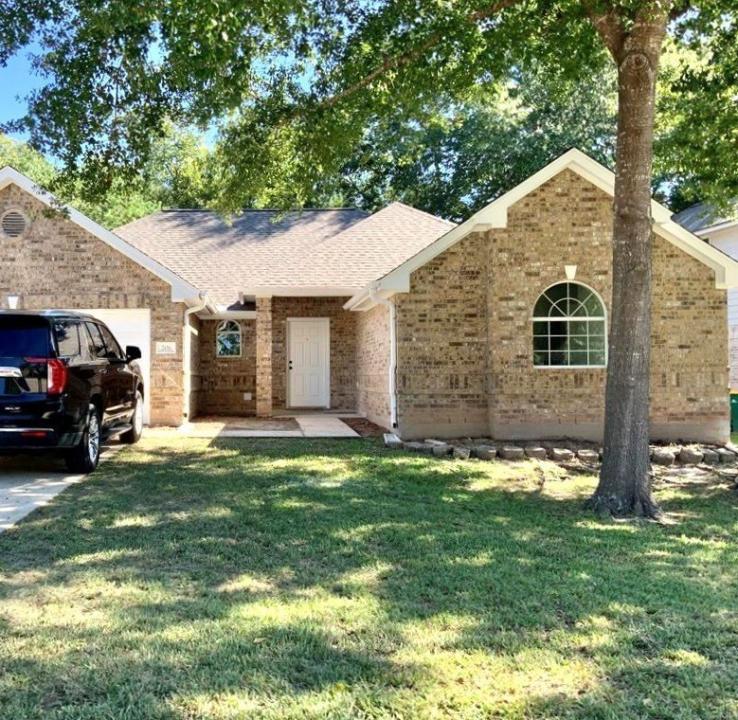 206 Doncaster Street, Conroe, Texas 77303