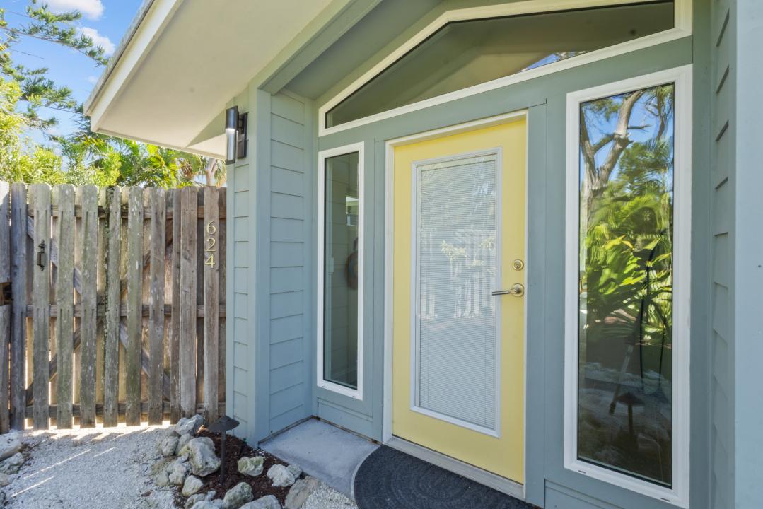 624 Saint Judes Dr, Longboat Key, Florida 34228