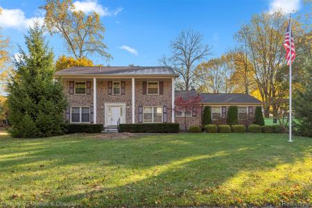 29260 New Bradford, Farmington Hills, Michigan 48331