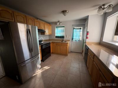 33 Hermann St., Carteret, ניו ג'רזי 07008, ארצות הברית של אמריקה