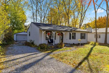 1575 Parkway, Waterford Charter Township, Michigan 48328, Estados Unidos