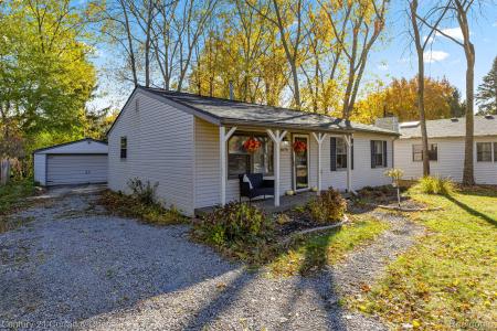 1575 Parkway, Waterford Charter Township, Michigan 48328, Estados Unidos