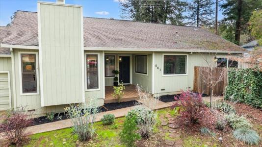 561 Blight Road, Grass Valley, カリフォルニア 95945, アメリカ合衆国
