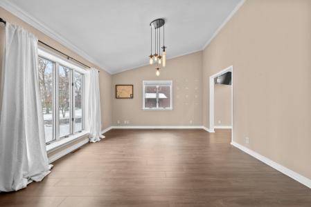 1555 Villa Park Drive, Oshkosh, Wisconsin 54904-8273, HOA KỲ