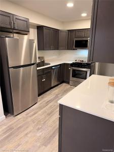 8526 Hampshire Drive, SterlingHeights, Michigan 48313, Estados Unidos