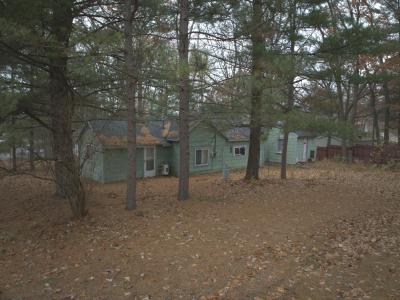 129 Columbus Avenue, Houghton Lake, Michigan 48629