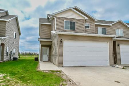 205 Adeline Drive, Stanley, North Dakota 58784, Stati Uniti