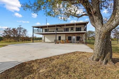 4211 Fm 897, Dodd City, Texas 75438