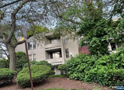 448 River Road, Nutley, New Jersey 07110, USA