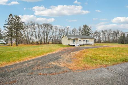 418 5th Street, Centuria, Wisconsin 54824, USA