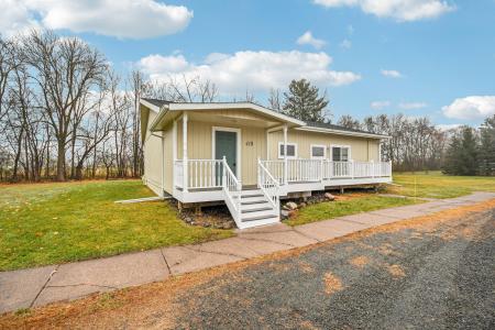 418 5th Street, Centuria, Wisconsin 54824, États-Unis